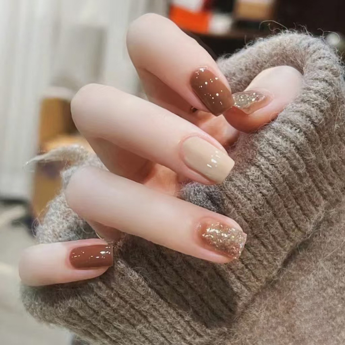 24Pcs Caramel Brown Ombre Glit - مراجعة Nail Art Elegant وسعره