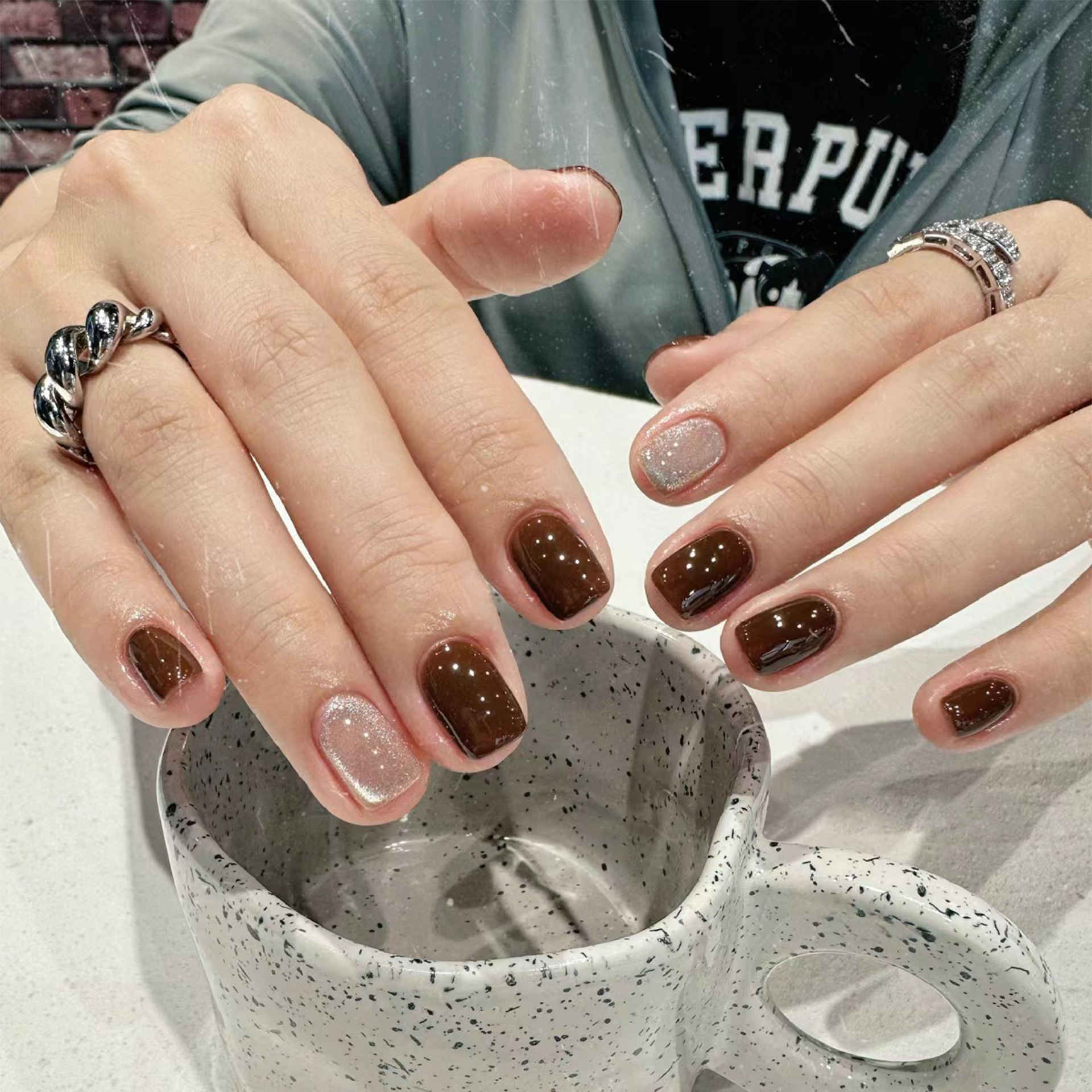 24Pcs Caramel Brown Ombre Glit - مراجعة Nail Art Elegant وسعره