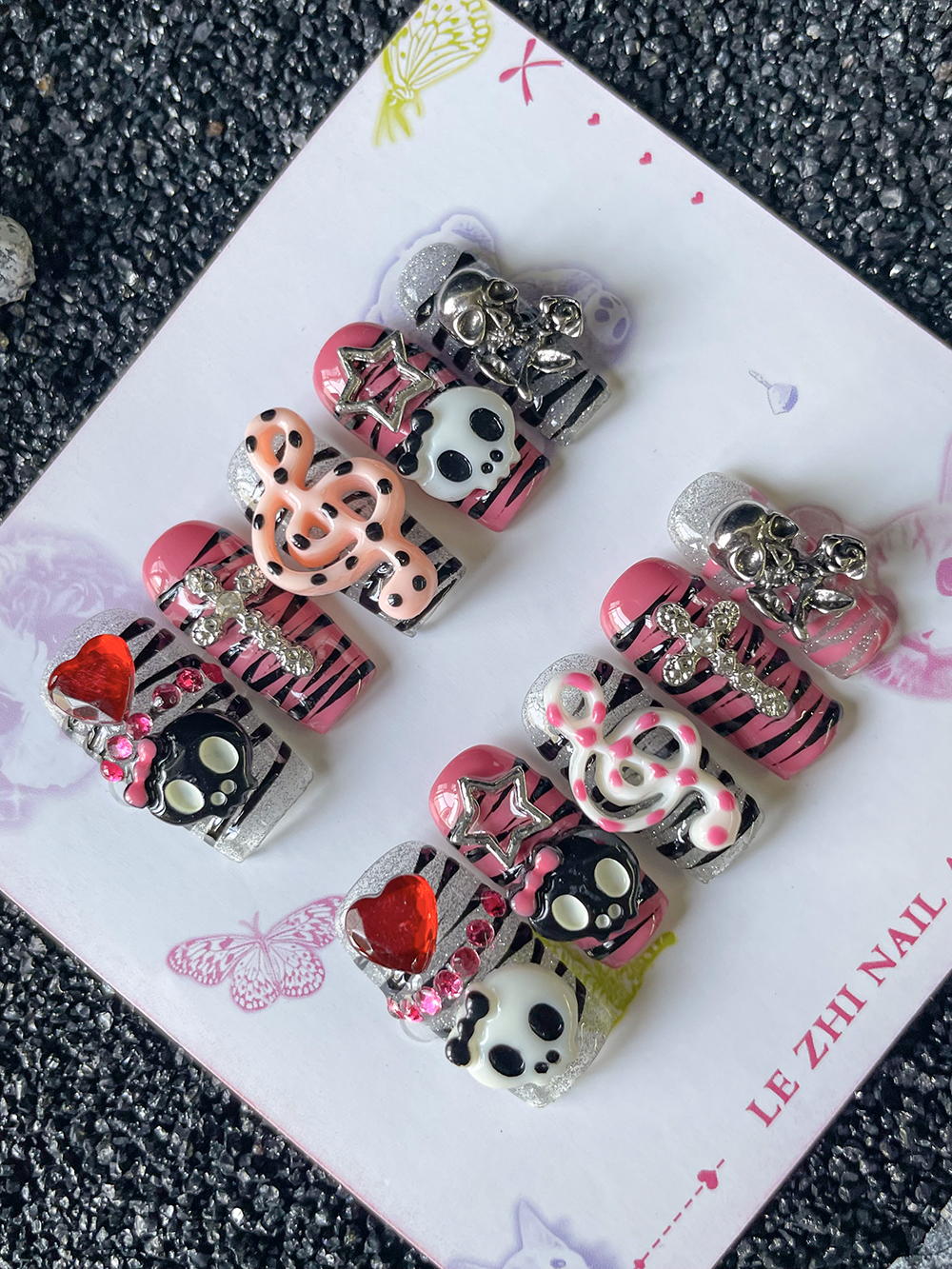 Y2K Hot Girl Skull Head Press  - مراجعة Nail Art Zebra Design وسعره