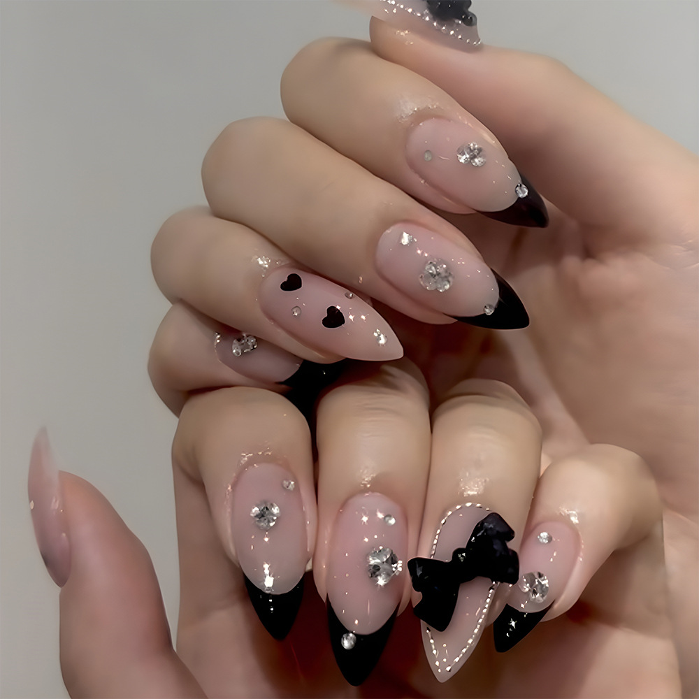 24pcs Wearable Press on Nails  - مراجعة Nail Art Love وسعره