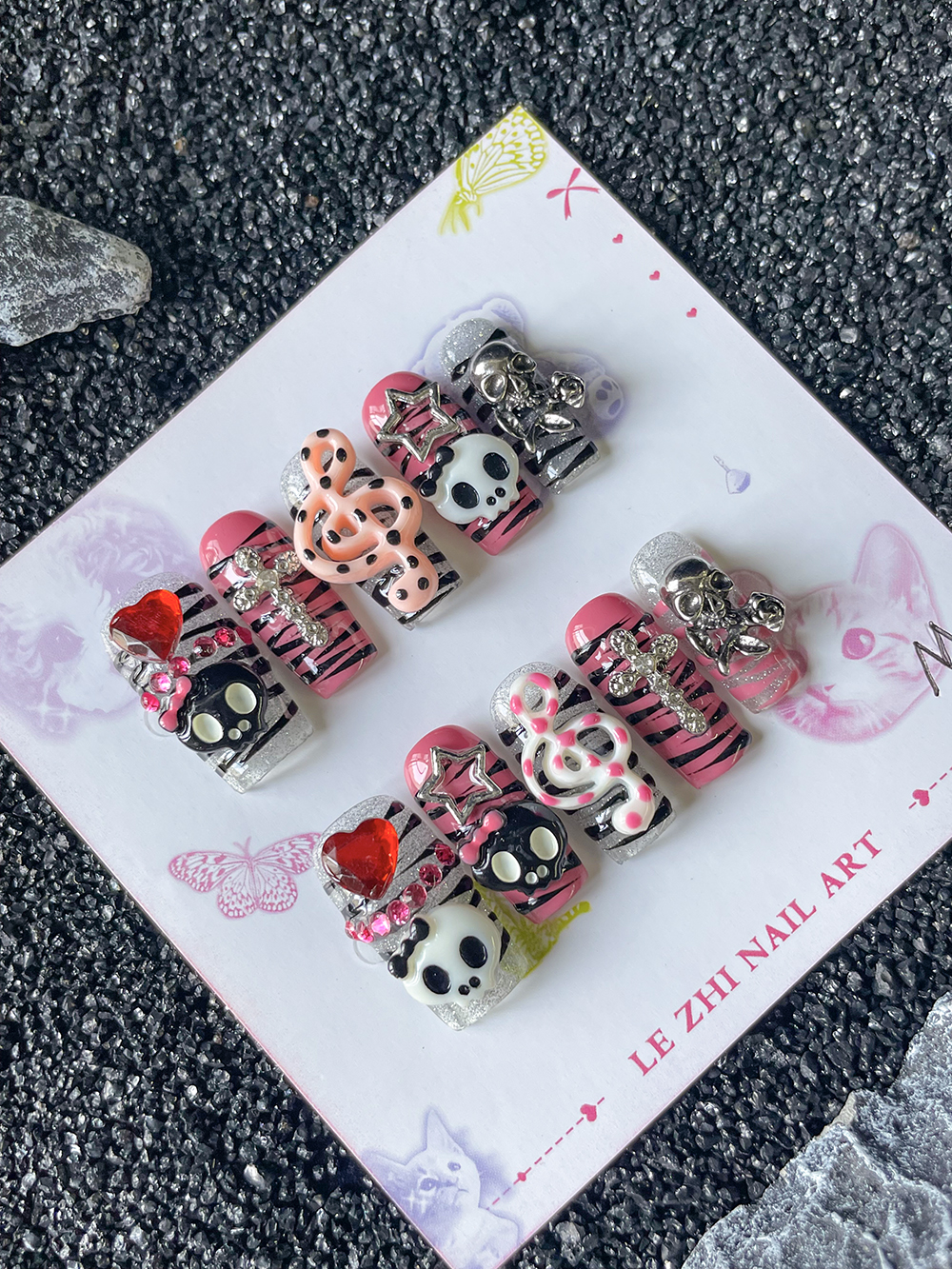 Y2K Hot Girl Skull Head Press  - مراجعة Nail Art Zebra Design وسعره